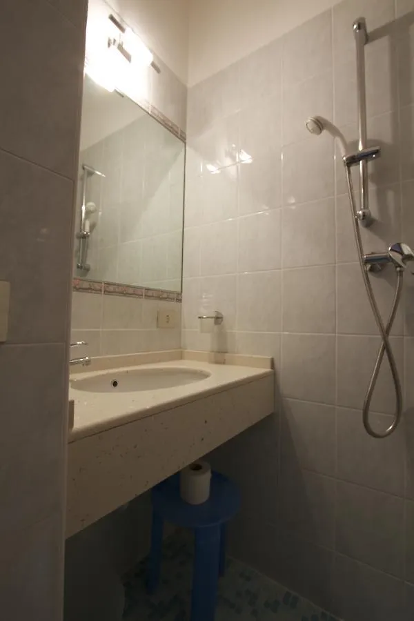 Albergo Tavernetta Castelnuovo del Garda 0*,  Italy