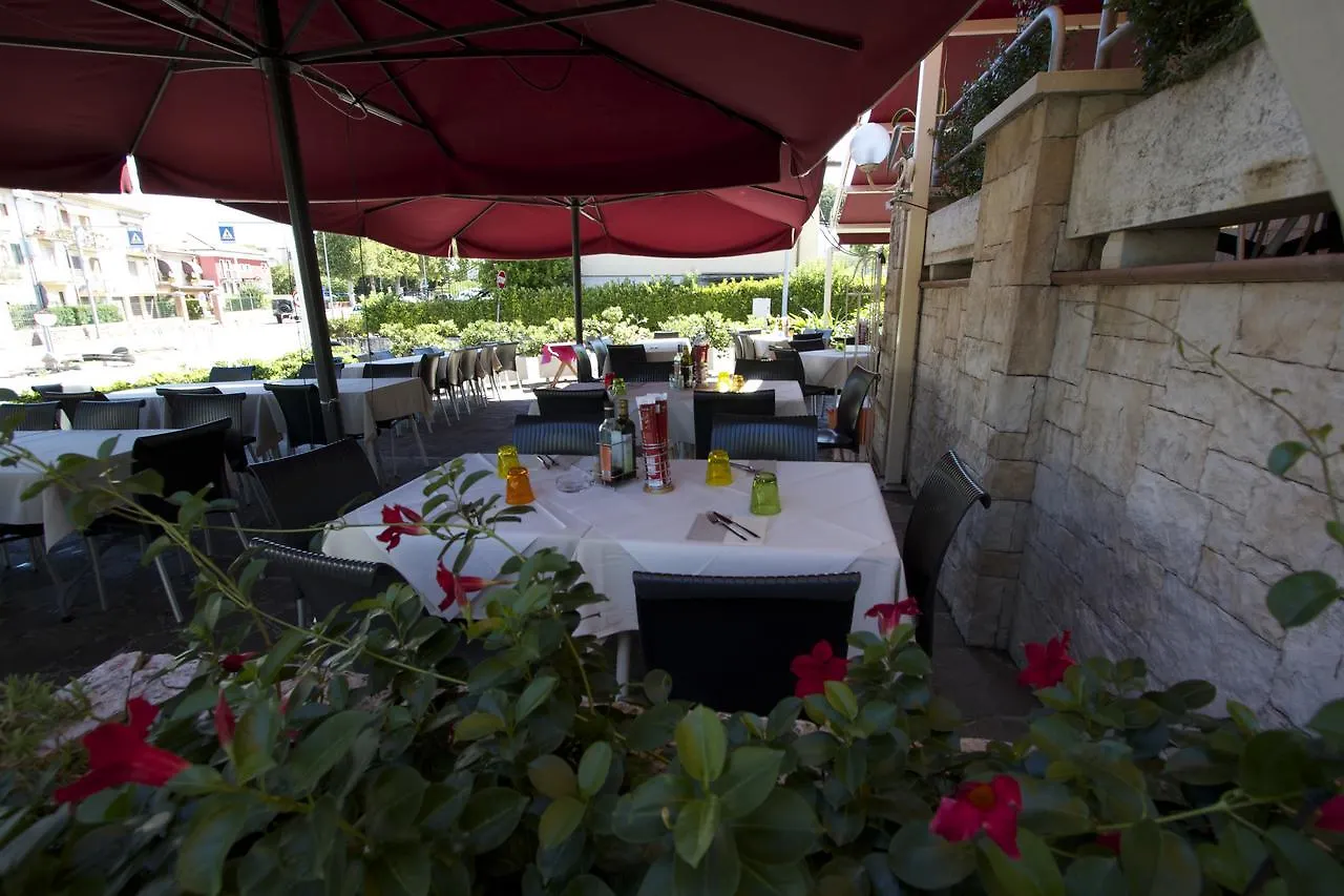 Hotel Albergo Tavernetta Castelnuovo del Garda