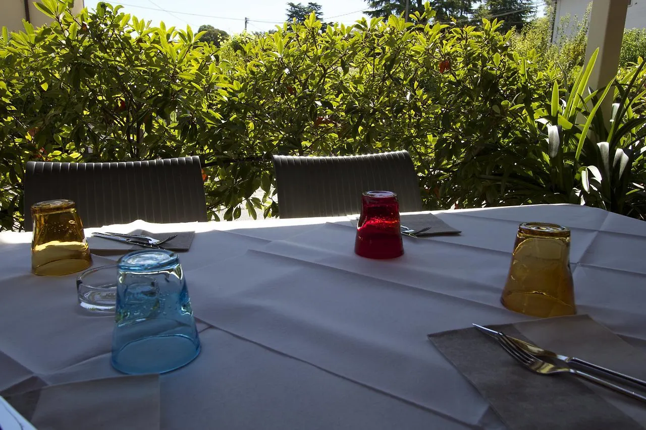 Albergo Tavernetta Castelnuovo del Garda Italy